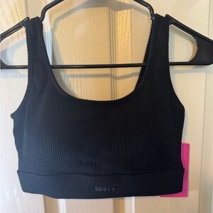 Sleek Black Ribbed Sports Bra